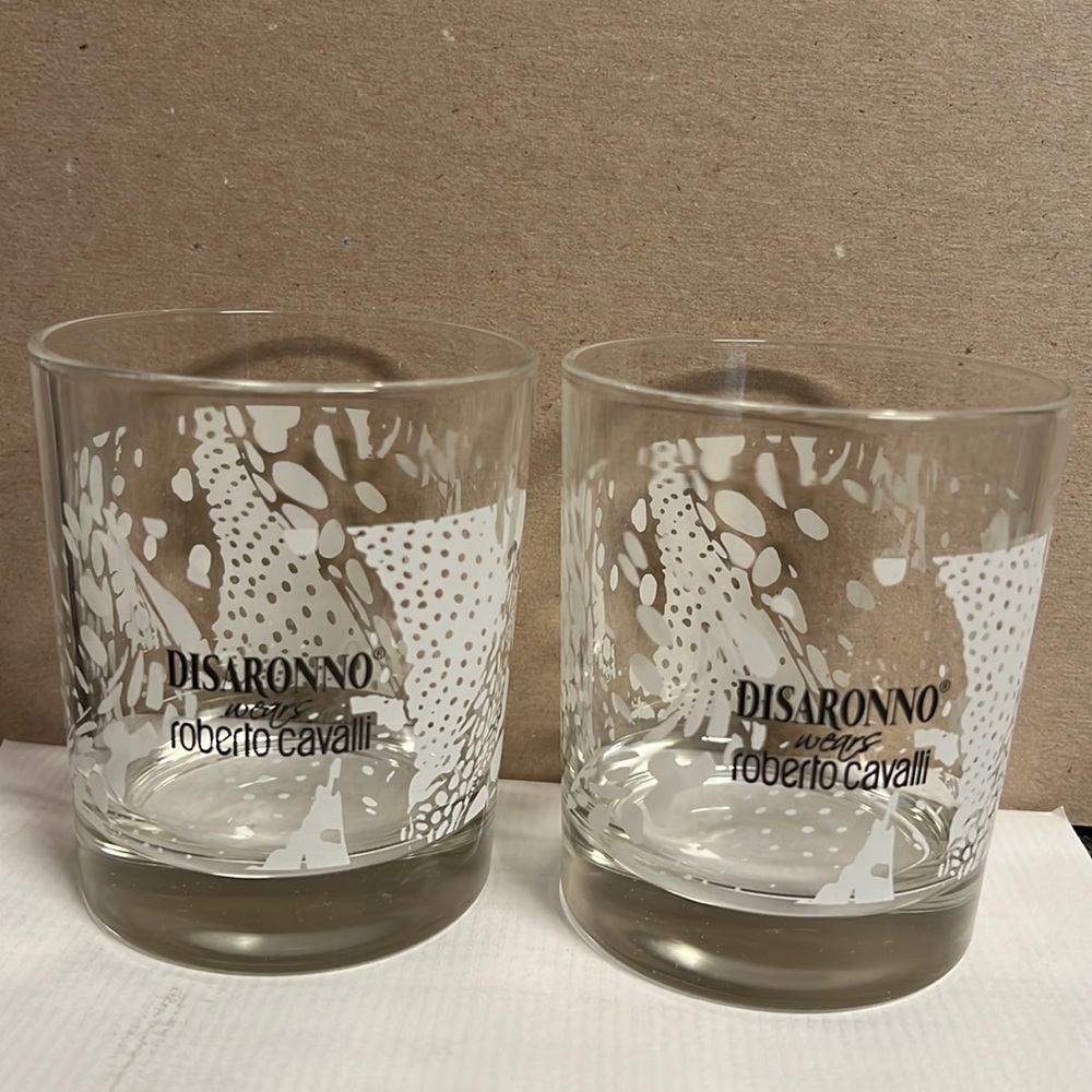 Disaronno Wears Roberta Cavalli Glasses (2)